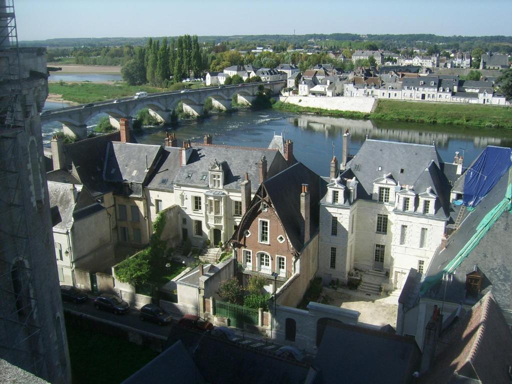 Les Fleurons B&B Amboise Exteriör bild